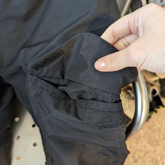 Burton Snow/Ski/Snowboarding Pants - Picture 2 of 8